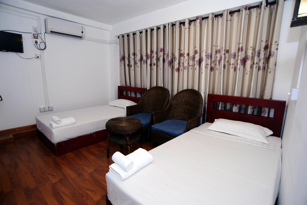 Agga Youth Hotel Yangon Exterior photo