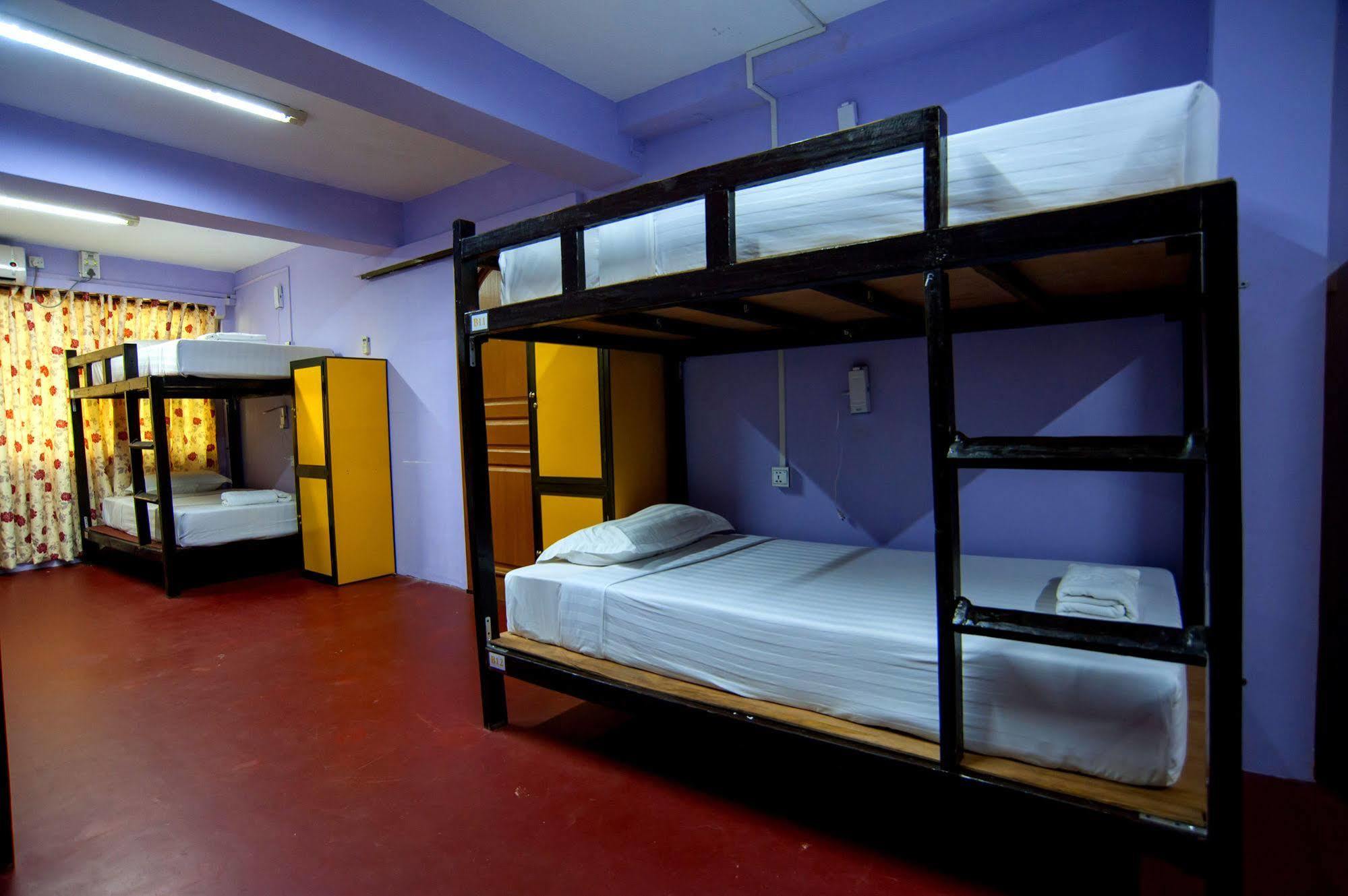 Agga Youth Hotel Yangon Exterior photo